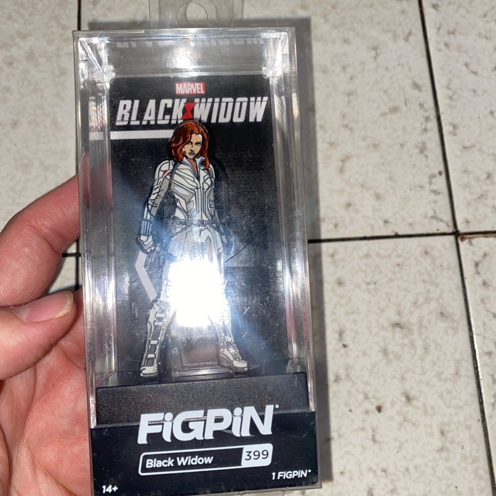 Marvel Black Widow FigPin #399 Rare Chaser Pin